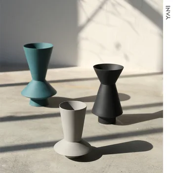 

Minimalist Style Ceramic Decorations Creative Home Display Cabinets for Living Rooms Soft Decorations