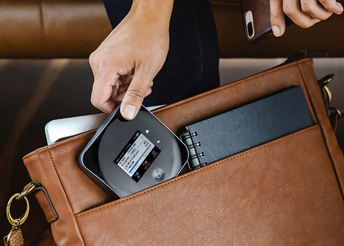 NETGEAR-NIGHTHAWK-M2-MR2100