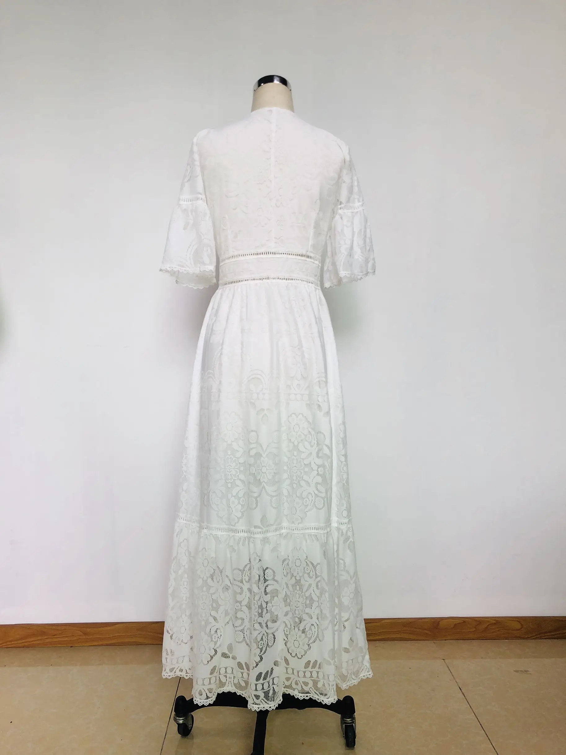 Boho Однотонное светло-голубое с v-образным вырезом, с коротким рукавом-клеш, с крючком, с цветочным узором, однобортное кружевное новое летнее элегантное женское платье