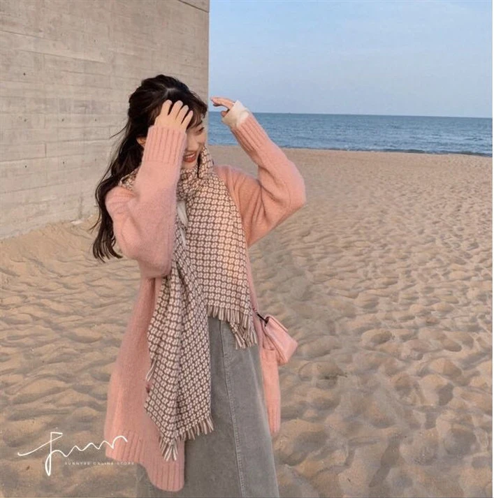 

Autumn Winter New Arrival Scarf Shawl Vintage Simple Design Plaid Imitation Cashmere Scarf All Match Fashion and Elegant Style