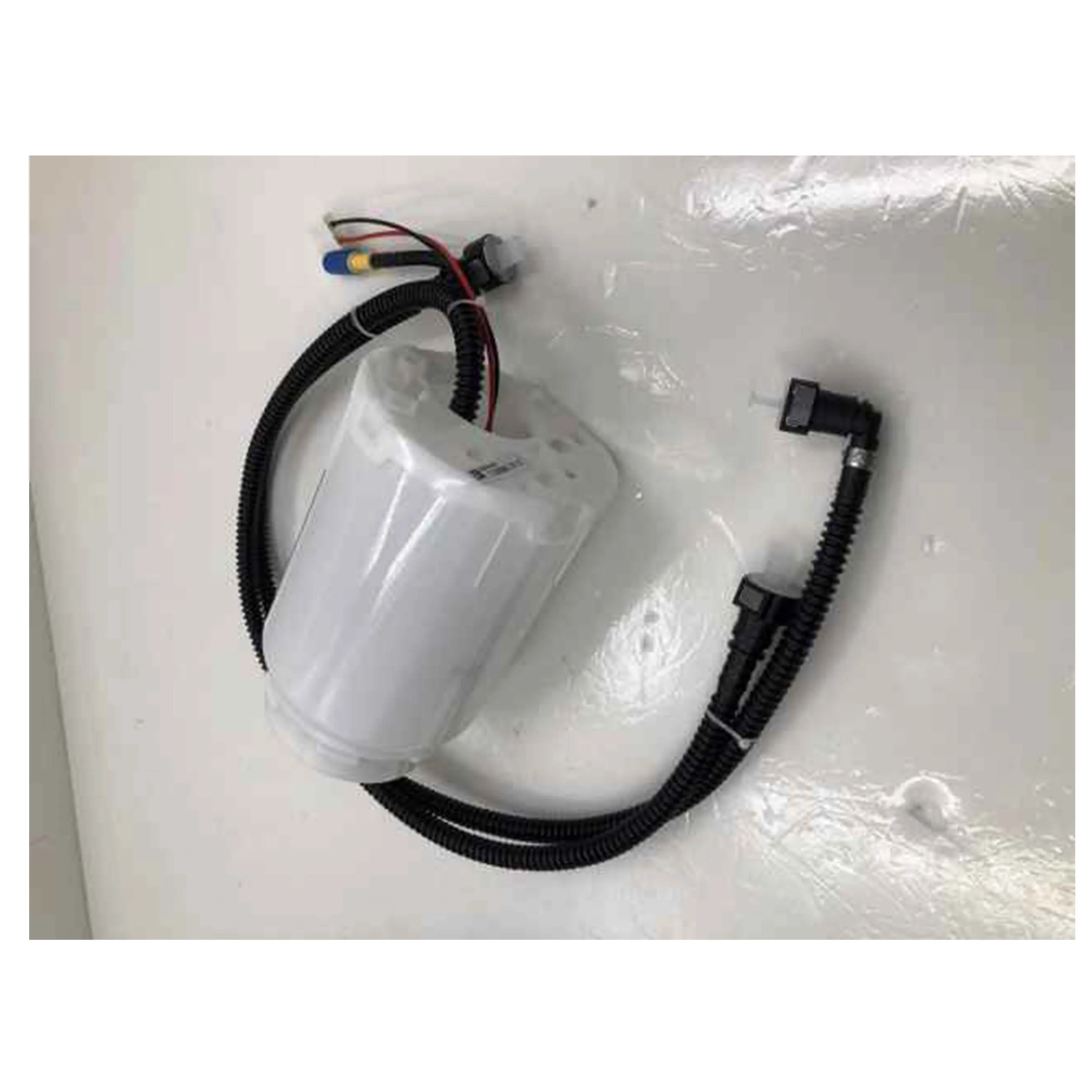 

CAR Fuel delivery module Vol ksw age nau diS kod aSe at Fuel delivery unit and fuel inventory display sensor Drainage pump Combu