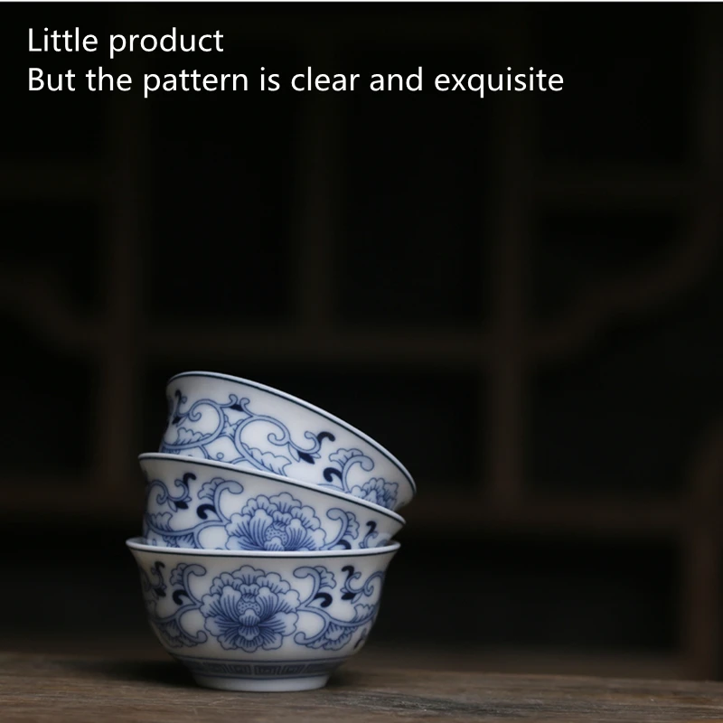 Mini Chinese Palace Style Tea Bowl Ceramic Teacup Blue And White Travel Kung Fu Tea Set Small Tureen Porcelain Cup Flower Gaiwan