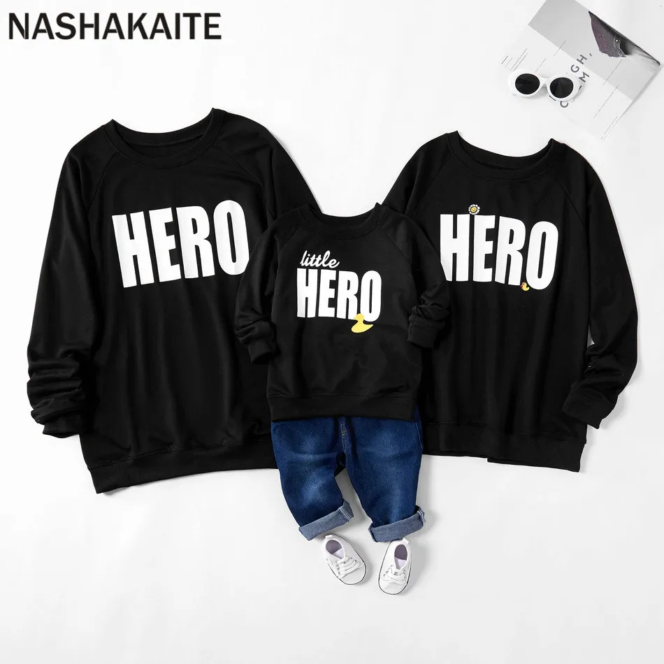 HERO NASHAKAITE/свитшоты для всей семьи; пуловер с принтом оленя и надписью; Рождественские толстовки; одинаковые топы для всей семьи для женщин, мужчин и детей - Цвет: HERO