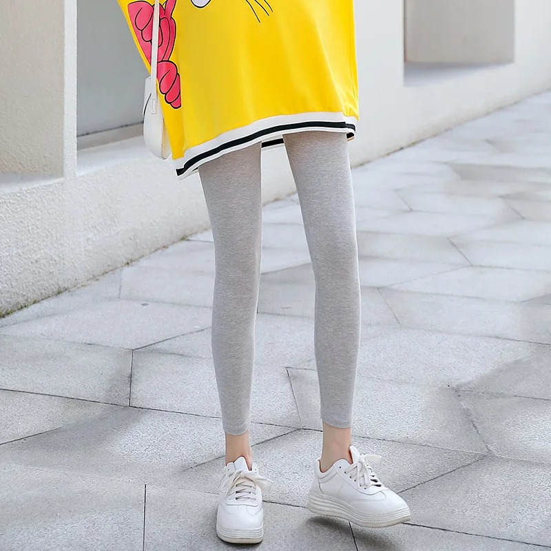 

Solid Color Versatile Leggings for Pregnant Woman Spring And Autumn Winter Outer Wear Maternity Clothes Elasticity Maternity Pan