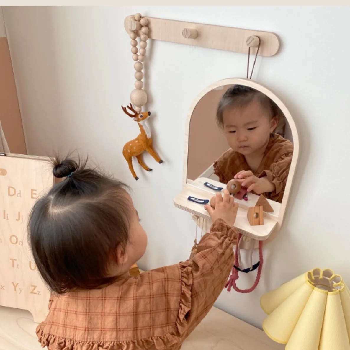 Kids Wall Hanging Mirror Ins Style Simple Wooden Mirror Dressing Table Decorative Log Wall Hanging Photo Props
