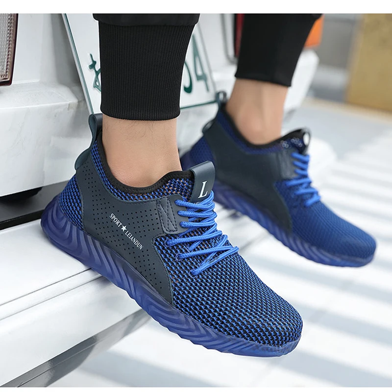 light and comfortable safety shoes
