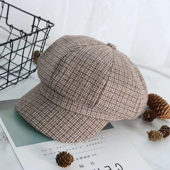 

Japanese retro plaid beret female autumn and winter art octagonal hat painter hat casual hat