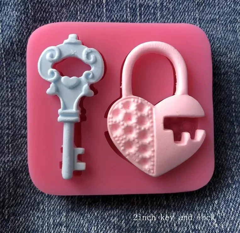 

Loving Heart Lock Key Silicone Mold for DIY Chocolate Candy Cake Decoration Plaster Ornaments Fondant Mould Kitchenware Baking