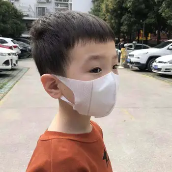 

20Pcs 3 Layer Kids Children Disposable Anti-dust Breathable Protection Face Mouth Mask Face Masks Prevent the spread of saliva