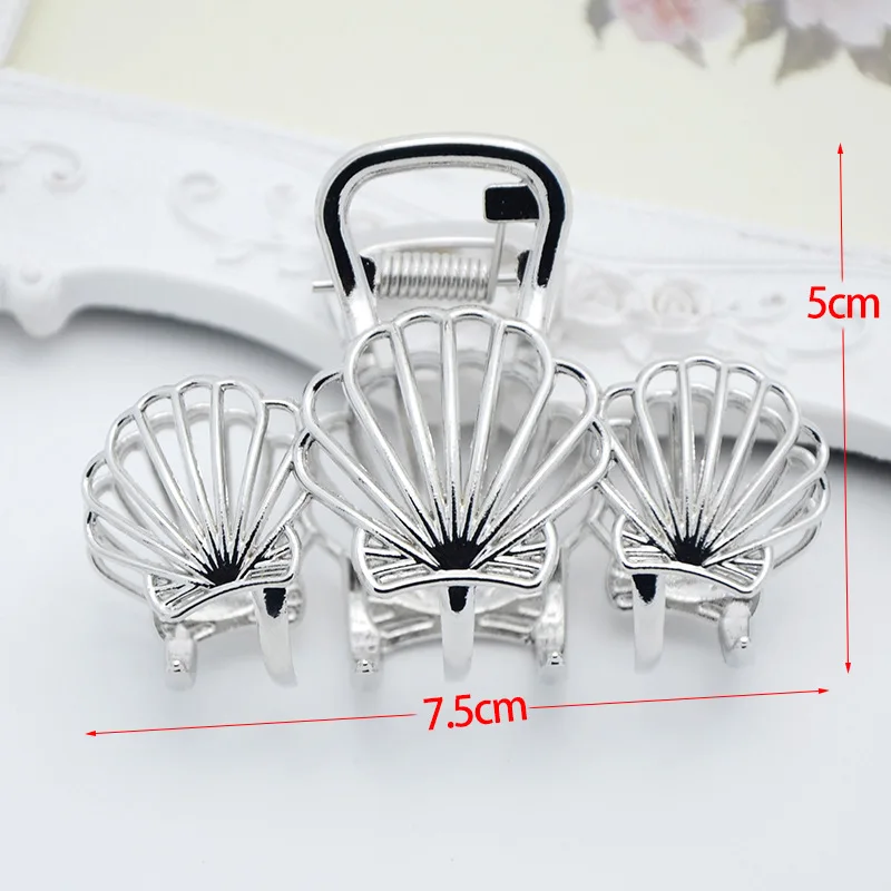 12403908309_837837888