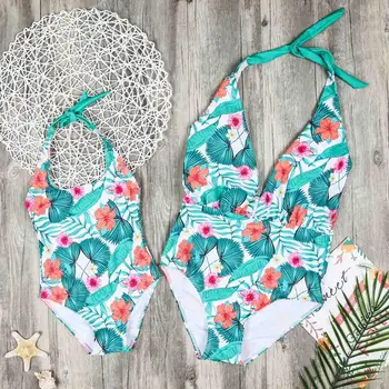

PatPat 1 piece Sweet Floral Printed Swimsuit in Green for Mom and Me Matching Outfits Summer