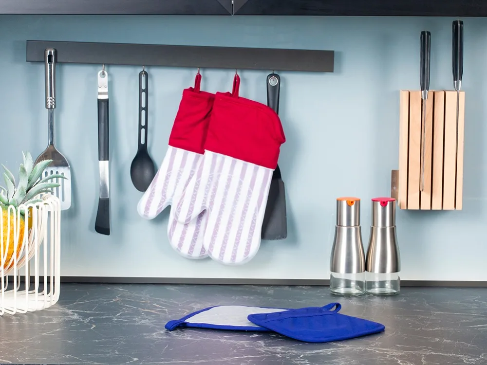 305779_no-logo_305779-4-01-p