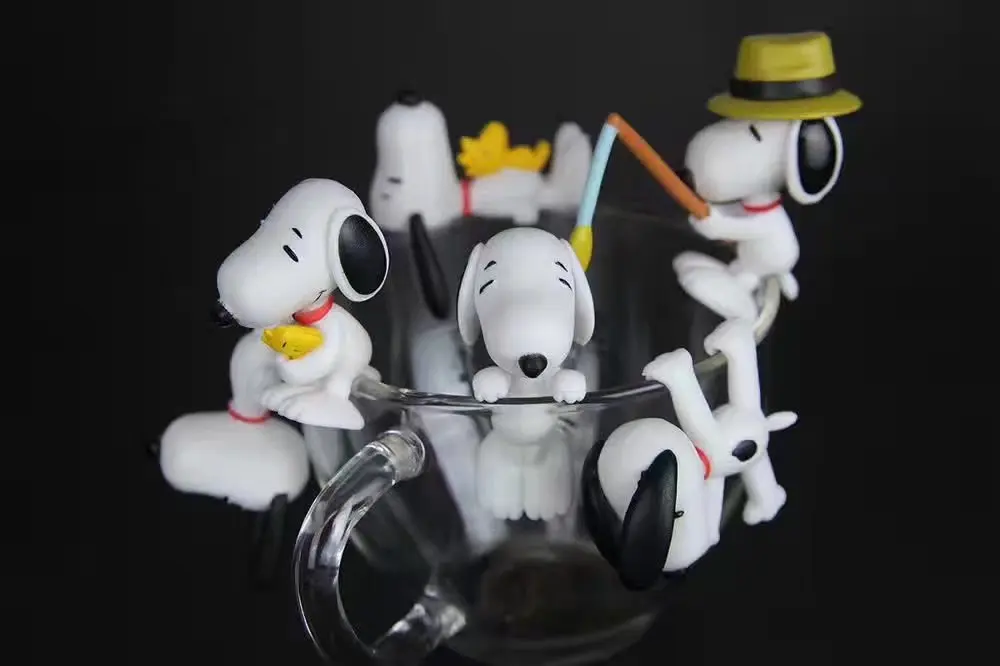 

Wolf Anime Peanut Cartoon Snoopy Cute 7-Rim of a Cup Tea Friends Doll Capsule Toy Decoration