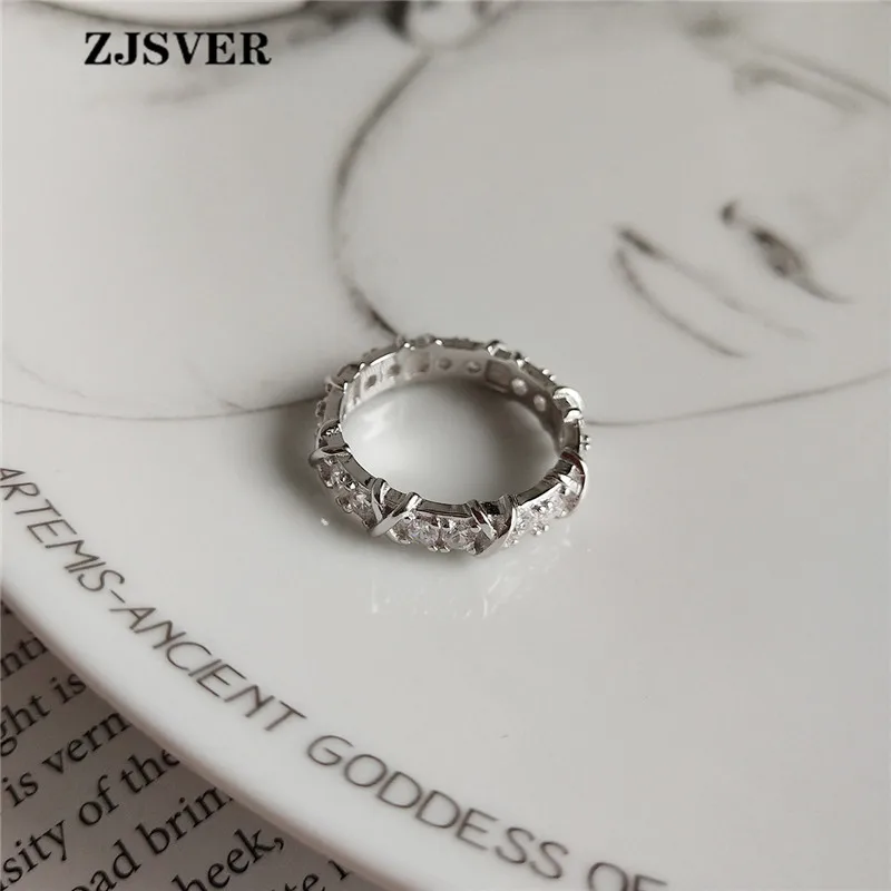 

ZJSVER Korean Jewelry 925 Sterling Silver Ring Fashion Simple Micro-set Crystal Round Adjustable Women Ring For Festival Present