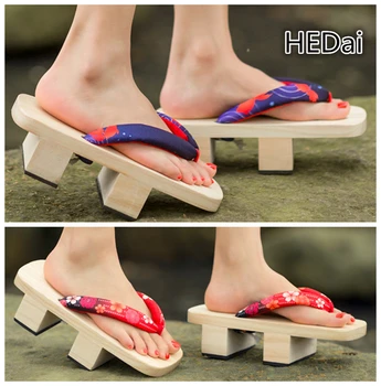 

2020 Hot Two Tooth Clogs Solid Wood Flip Flops Anime Kimono Shoes Girls Slippers Summer Clogs
