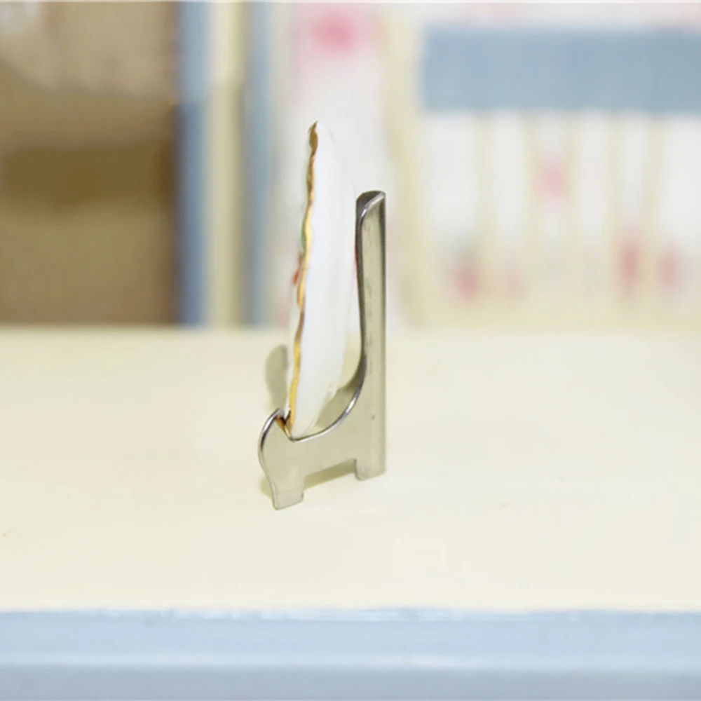 1Pcs 1/12 Doll House Miniature Alloy Tray Rack Simulation Furniture Model Toys for Mini Decoration Dollhouse Accessories 3