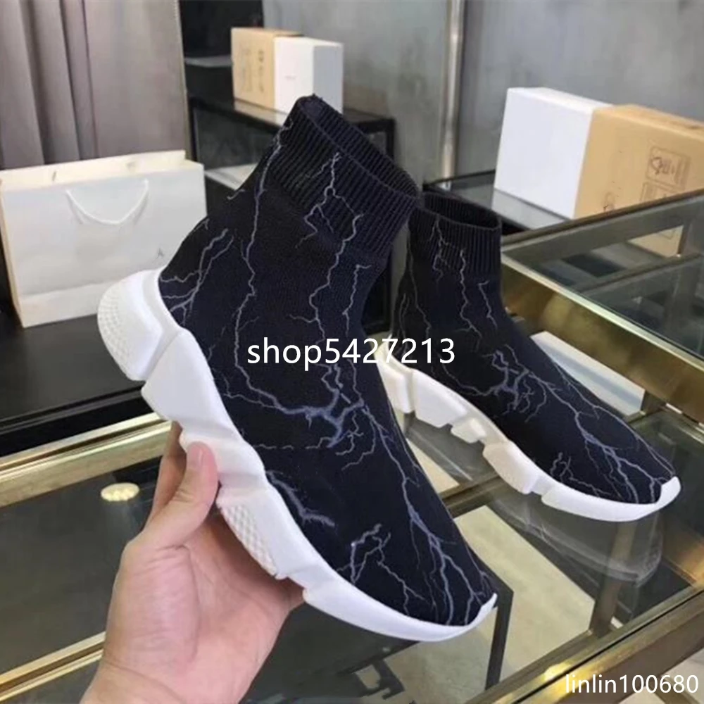 

International big fashion trend men and women Cotton Fabric Short Plush couples socks boots zapatos de mujer platform boots shoe