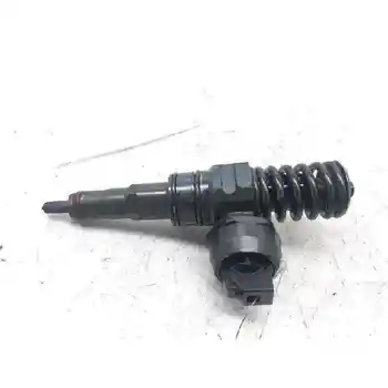 

038130073AG INJECTOR VOLKSWAGEN TOURAN (1T1)
