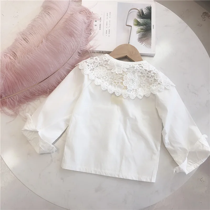 Блузки для маленьких девочек; сезон весна-осень; белые кружевные топы с длинными рукавами; одежда для маленьких девочек; детская хлопковая рубашка принцессы; детская одежда