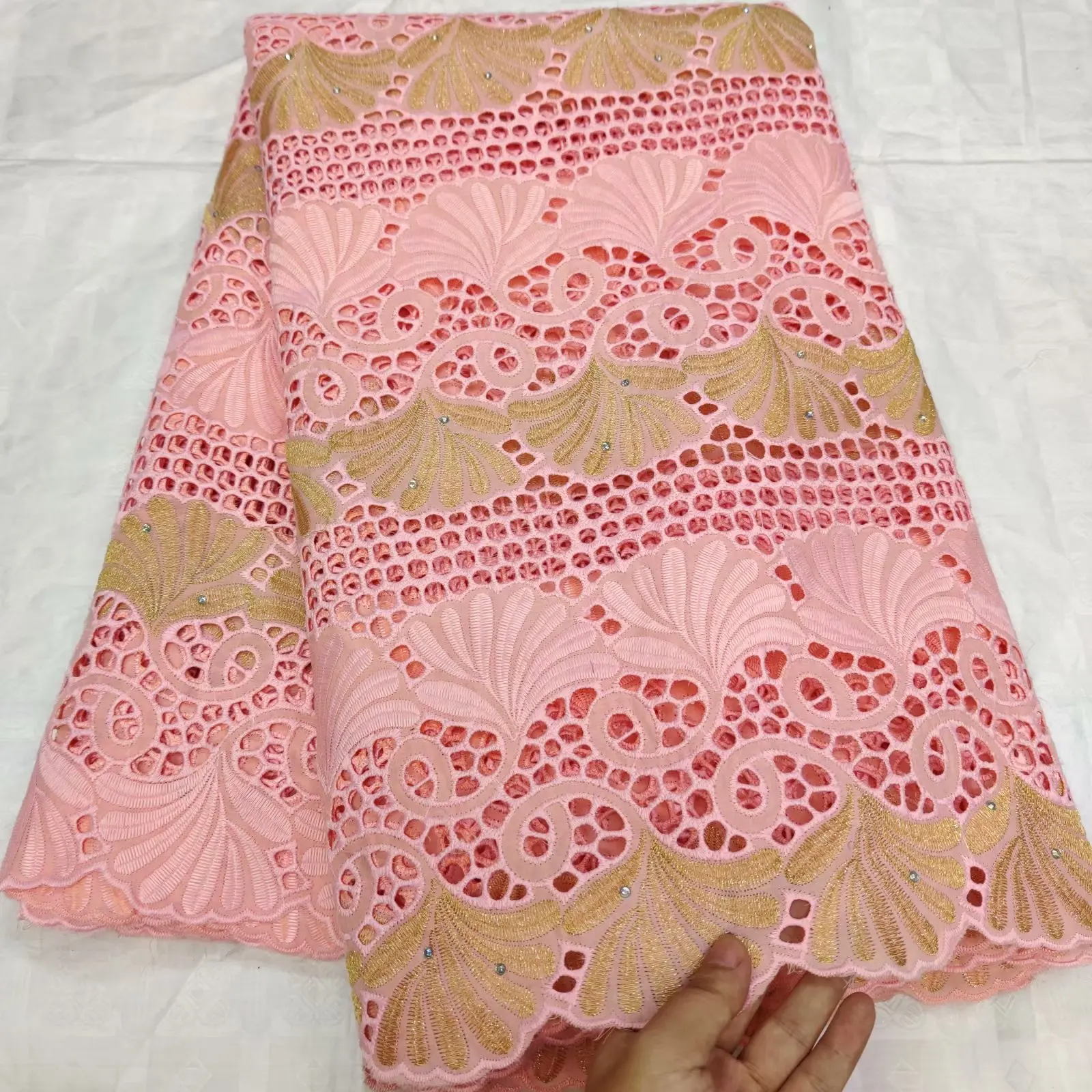 Торговля африканская швейцарская вуаль кружевная ткань с камнями белая нигерийская кружевная ткань из Дубая для свадьбы 5 ярдов/партия