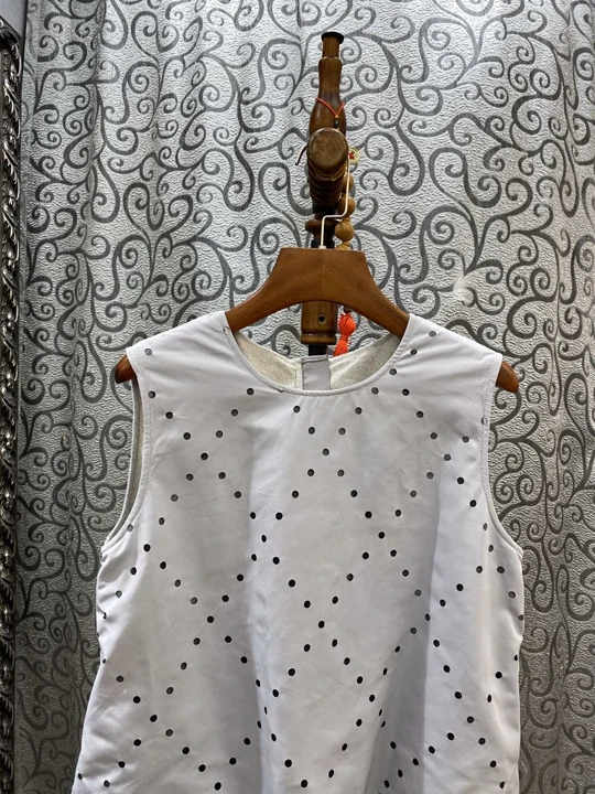 Новинка года; сезон осень-зима; женское платье без рукавов; платье с вышивкой и ромбовидной сеткой; 924