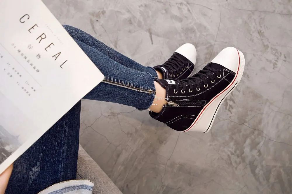 4856467596_1608959365