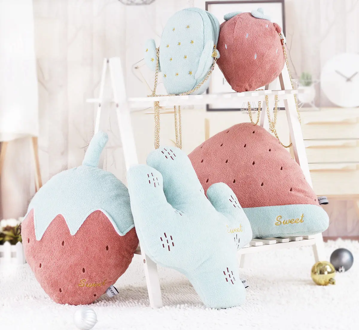 

Yangzhou Twilight Card Model Software Fruit Series Pillow Hand Warmer Strawberry Watermelon Cactus Satchel Can Add Logo