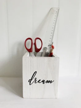 

Office, private studio, solid wood, white pen holder can be used to place pencils, pens, rulers, scissors