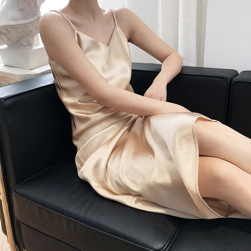 

2021 Summer New Arrive Women A-line Solid Sleeveless Mid-calf High-waist V-neck French Bottoms Satin Camis Sexy Dress