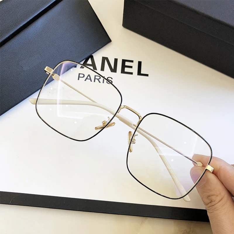 

2019 Newest square frame Luxury Designer vintage Eeygalsses Women Big Frames Metal Glasses Frame Clear lens Eyeware