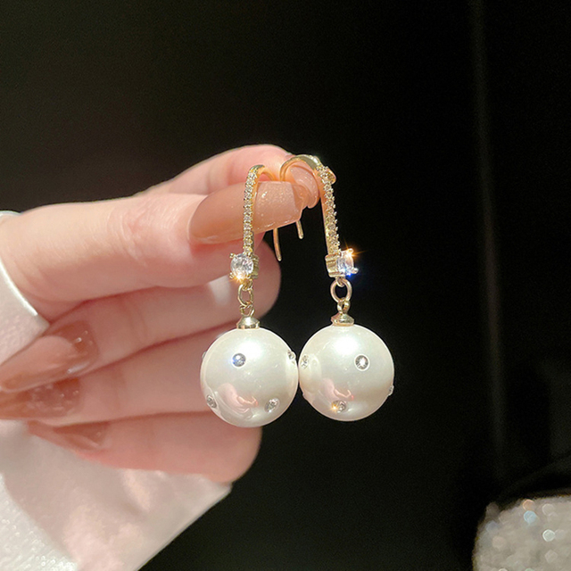 New Fashion Bowknot Oversized Pearl Drop Earrings For Women Shining Crystal Golden Metal Earrings Wedding Party Jewelry