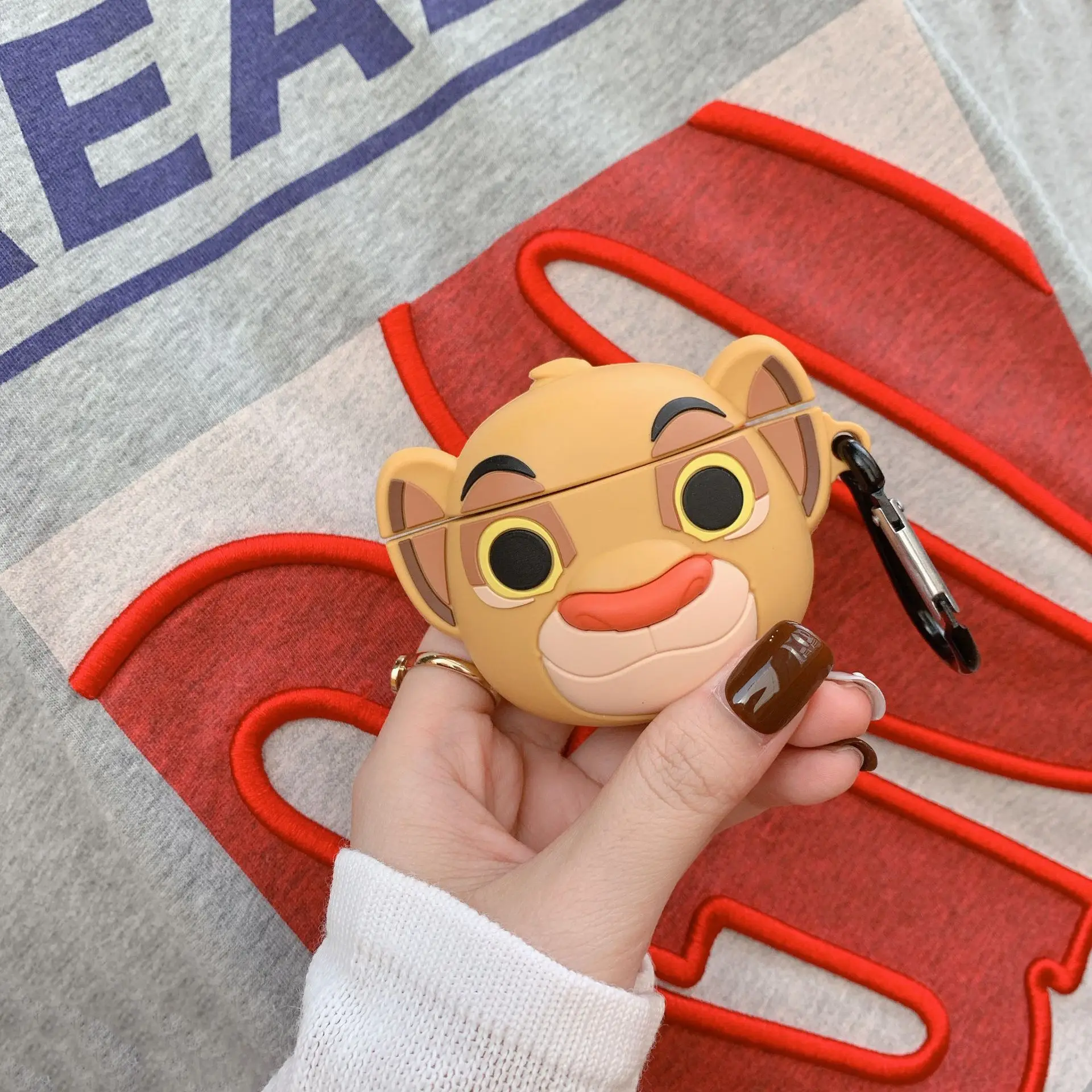 

Cute Cartoon Wireless Bluetooth Lion King Simba Soft Silicone Earphone Case keychain For Apple AirPods Headphones Cover Keyrings