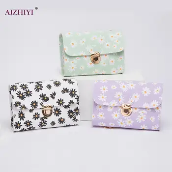 

Women Chain Small Crossbody Bag Classic Texture Creative Delicate Design Chic PU Leather Female Daisy Mini Shoulder Handbags