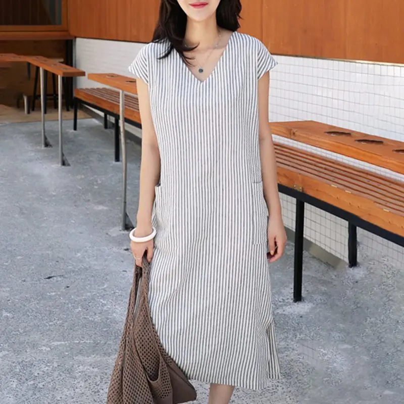 

2019 Summer Korean Style V Neck Women Causal White Striped Dress Cotton Linen A-Line Boho Dress Vestido Japan Girl Split Dresses