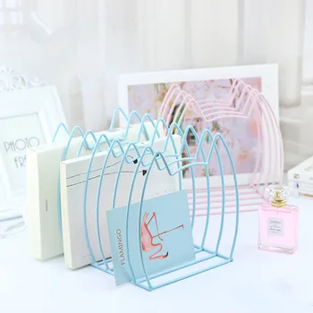 1 Pc Nordic Metal Bookends Shelf Holder Triangle 9 Grid Wrought Iron Desktop Storage Rack Bookshelf File Magazine Rack Organizer