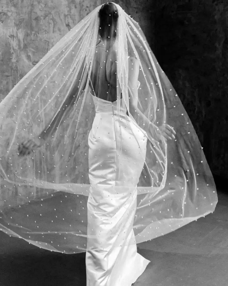 TOPQUEEN V05 Pearls Wedding Veils with Comb 100% Handmade Beaded Wedding Accessories 3M Cathedral Wedding Veil  Luxury Elegant