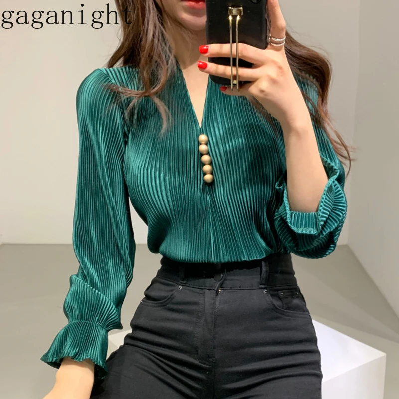 

Gaganight Elegant Women Blouses Long Sleeve V Neck Button Solid Korean Fashion Shirt Female Chic Slim Vintage Blusas 2020 Spring