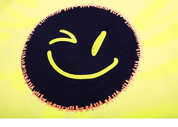 T Shirt Streetwear Men Smile Face Print Hip Hop T-Shirt Oversize Harajuku Tshirt Short Sleeve Cotton Yellow Tops Tees Loose