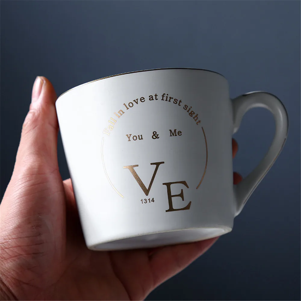 

Black White Ceramic Mug Breakfast Milk Tea Coffee Mug With Handle Gold Plating Letter Water Cup Home Drinkware Couple Gift