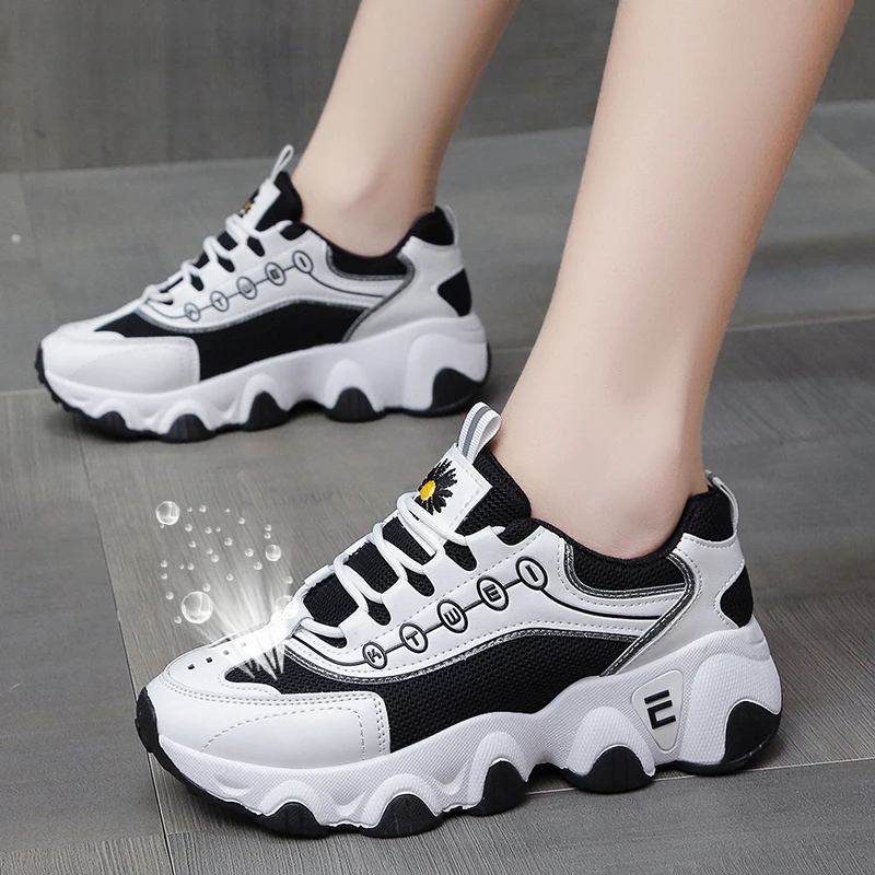 Women Casual Shoes  Trend Thick Bottom Shoes Women Fashion Sneakers Light Walking Shoes Women Vulcanize Shoes Mesh Fitness Shoes