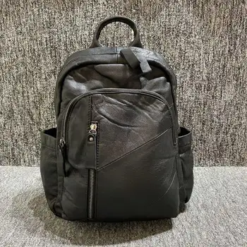 

Backpack 2020 Fashion Backpack Head Layer Soft Leather Retro Unisex Travel Backpack Simplicity Atmosphere Louie VuitonSquare Bag