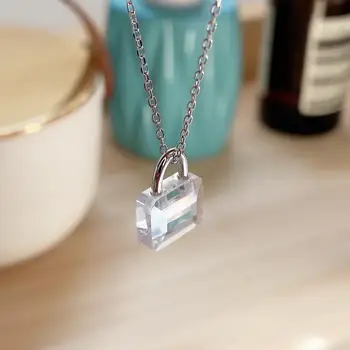

S925 Silver Zircon Mini lock necklace for ladies is an understated light luxury lock accessory that can be used as a graduation