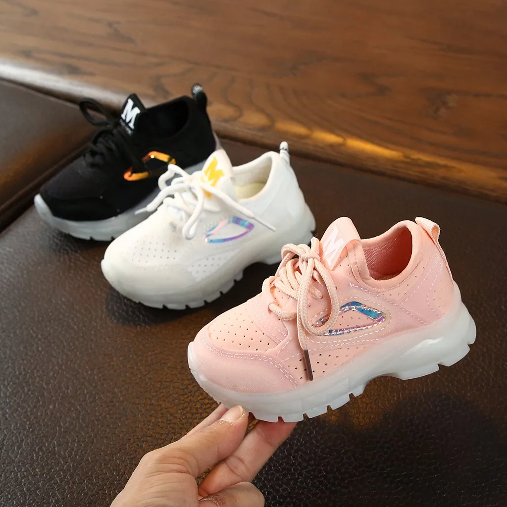 New Children Luminous Shoes Boys Girls Sport Running Shoes Baby Flashing Lights Fashion Sneakers Toddler Little Kid LED Sneakers