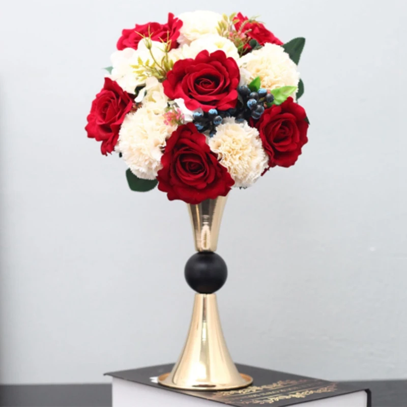 Gold Candle Holders Metal Candlestick Flower Vase Table Centerpiece Event Flower Rack Road Lead Candelabra Wedding Decoration