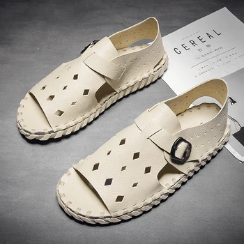

2020 Hot Sale Casual Shoes Men Beige Gray Beach Man Sandals Fashion Buckle Strap Roman Sandals Men Fretwork Summer Sandals Mens
