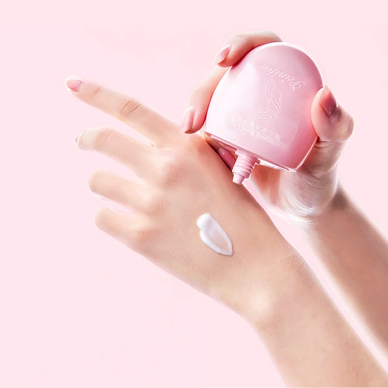 Moisturizing and anti cracking goose egg Hand Cream for children and adults