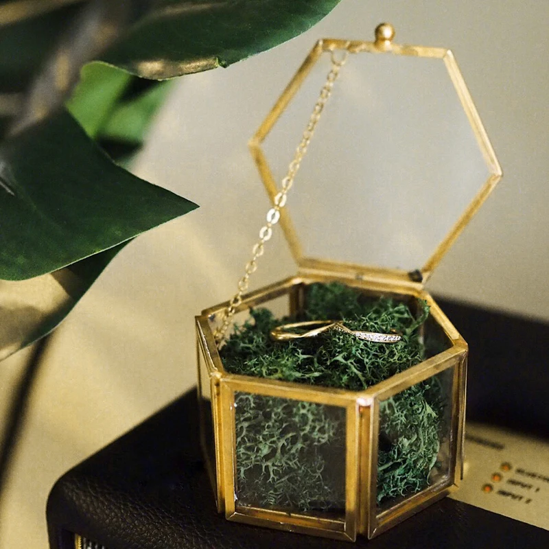 clear ring box