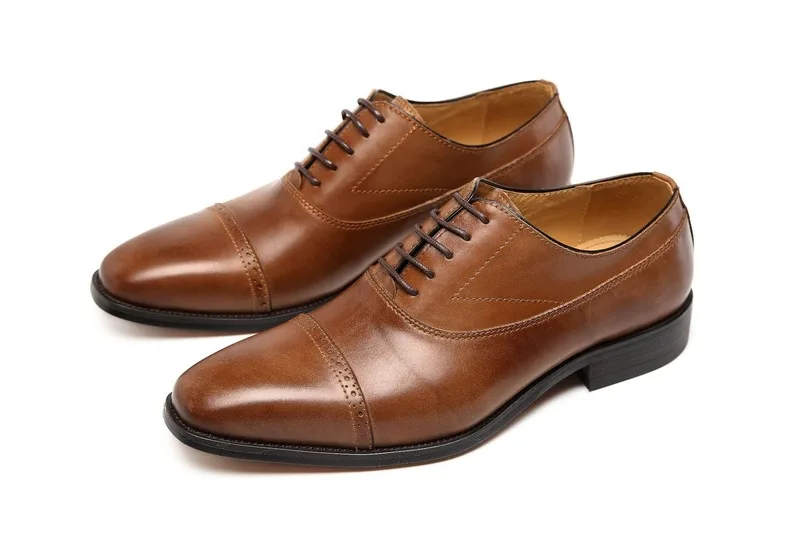 

2019 high-grade men's shoes with Oxford shoes Genuine leather shoes popular style with low heel at the European and American