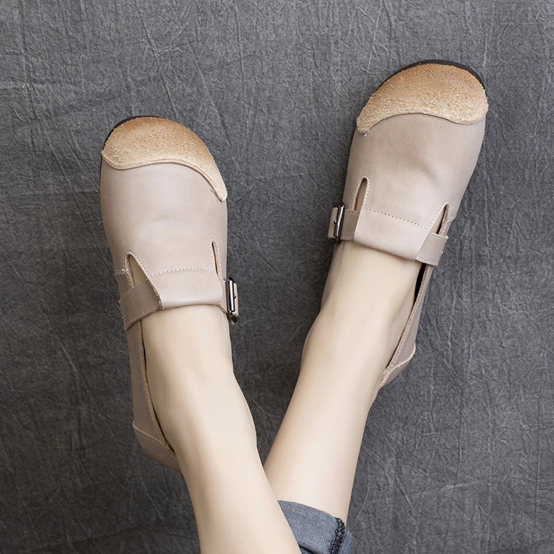 Женские кожаные лоферы бежевого цвета в стиле ретро Мягкая женская обувь на