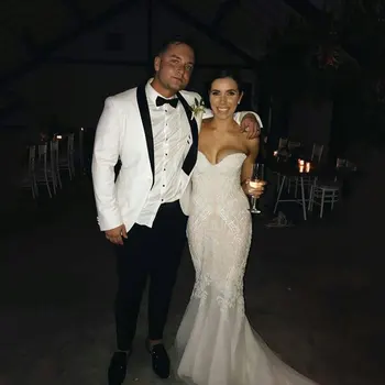 

Mens Suits for Wedding White Slim Fit Terno Masculino Blazer Costume Homme Mariage Groom Tuxedo 2Piece Coat Pants Prom Party